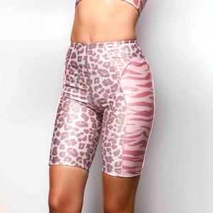 NWT GOOD AMERICAN  Electric Feel Bike Short GA Size 7 XL 2X